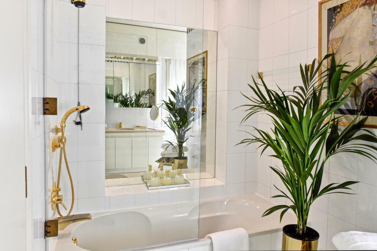 La Via Romana Boutique Guest House Bordighera Exterior photo